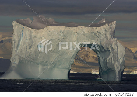 南極冰山 67147238