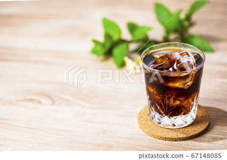 Iced coffee with a cool atmosphere Iced coffee with a cool atmosphere 67148085