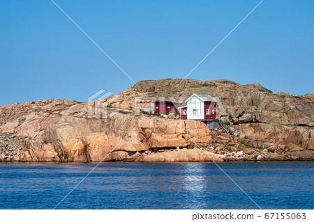Building in the archipelago near Fjaellbacka in 67155063