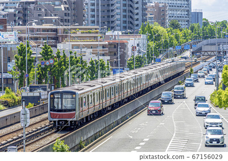 Kita-Osaka Express driving image Kita-Osaka Express driving image 67156029