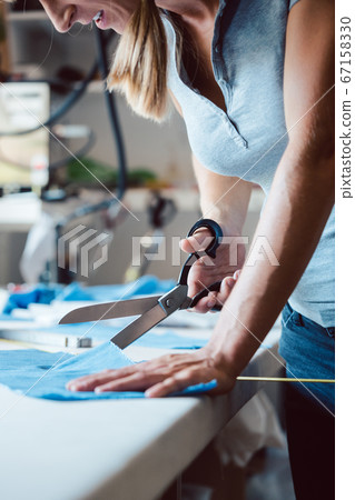 designers, sewing, woman 67158330