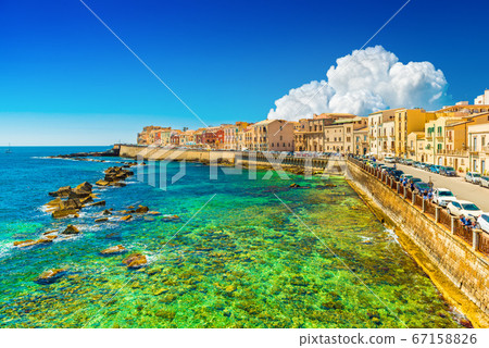 Beautiful cityscape of Ortygia (Ortigia), the historical center of Syracuse, Italy 67158826