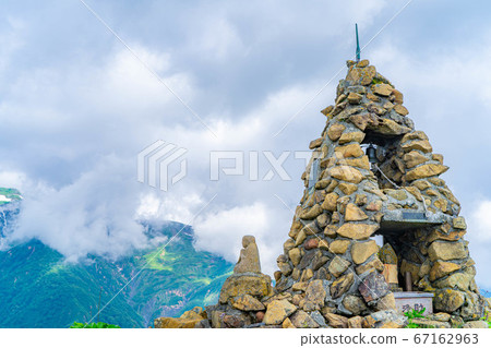 Jizo Cologne at the entrance to Mt. Goryu in the Northern Alps [Nagano Prefecture] 67162963