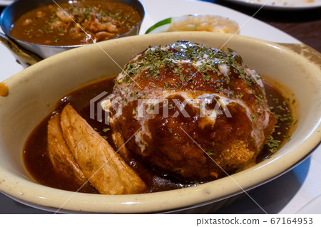 Okinawa Prefecture Haebaru-cho back alley kitchen Akatsuki Demi cheese minced pork with French fries Gratin plate Okinawa Prefecture Haebaru-cho back alley kitchen Akatsuki Demi cheese minced pork with French fries Gratin plate 67164953