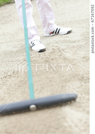 A man getting used to a bunker 67167092