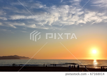 夕陽的晚霞在Ura 夕陽的晚霞在Ura 67168014