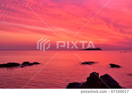 Higashima Island and Ryugu Castle from Hiyoriyama Coast 67168017
