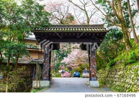 Kinpusenji / Kuromon / Somon（奈良吉野郡吉野町吉野山市）2020年4月 67168496