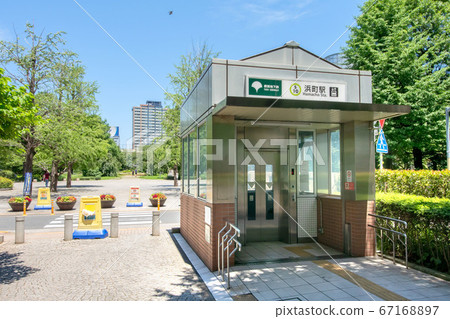 Hamacho Station, Chuo-ku, Tokyo, Toei Subway Shinjuku Line 67168897