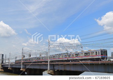 3500型京成電鐵穿越中川大橋 3500型京成電鐵穿越中川大橋 67169605