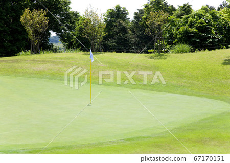 Golf course 67170151