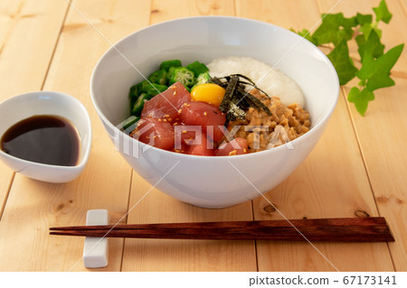 Sticky rice cake 67173141