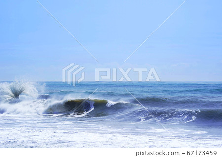 Rough waves in the Pacific 67173459