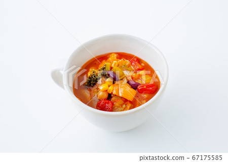 蔬菜通心粉湯 67175585