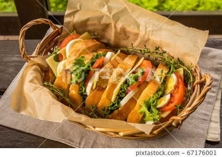 Open sandwich 67176001