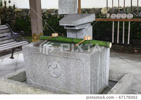 Iwakaya Shrine 67176002