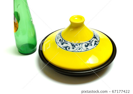 Tagine pot and green bottle Tagine pot and green bottle 67177422