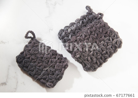 手工腈綸洗滌器,帶即興編織和關鍵網眼,環保刷 手工腈綸洗滌器,帶即興編織和關鍵網眼,環保刷 67177661