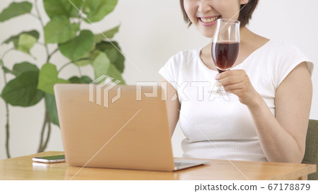 網上酒會 67178879