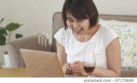 網上酒會 67179698