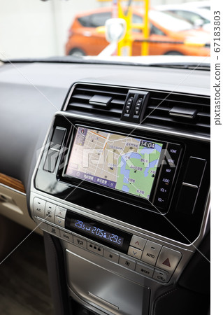 Car navigation 67183803