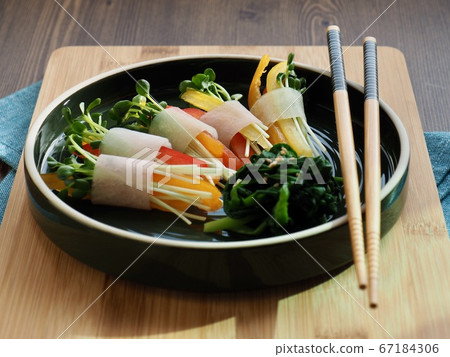 韓國食品ssammu和蔬菜 韓國食品ssammu和蔬菜 67184306