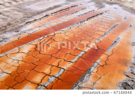 tracks of wheels on desert soil tracks of wheels on desert soil 67188848