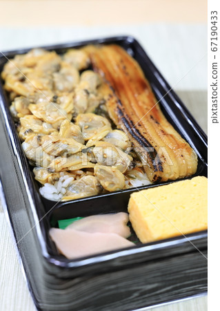 Delicious eel and clams Delicious eel and clams 67190433