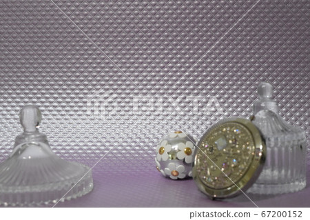 Gorgeous ornaments in crystal and silver Gorgeous ornaments in crystal and silver 67200152