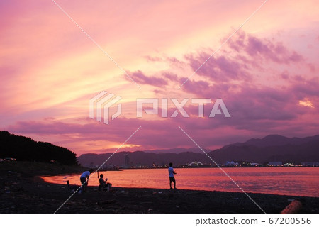 黃昏的正崎海岸(靜岡市清水區) 黃昏的正崎海岸(靜岡市清水區) 67200556