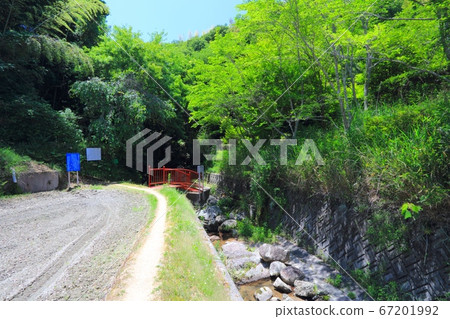 淡路島的泉水和著名的水“大石之水” /淡路島/兵庫縣淡路市津那町大町下 67201992