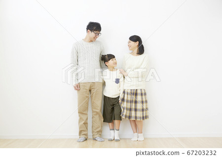 一個家庭 一個家庭 67203232