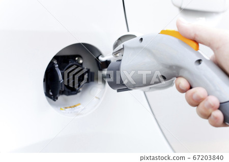 Charging of electric vehicle Charging of electric vehicle 67203840