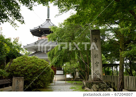 吉野朝宮遺址(南町妙保殿) 吉野朝宮遺址(南町妙保殿) 67204807