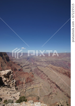 View points of the Grand Canyon in the early morning and dusk that can only be reached by rental car 67225515