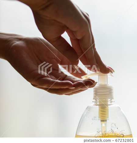 Handwashing, Hand Wash With Liquid Soap 67232801