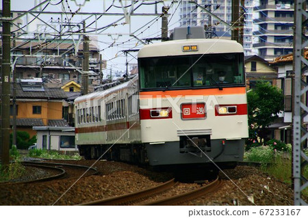 連接春日部和市區/淺草...特快列車Kirifuri 350系列 連接春日部和市區/淺草...特快列車Kirifuri 350系列 67233167