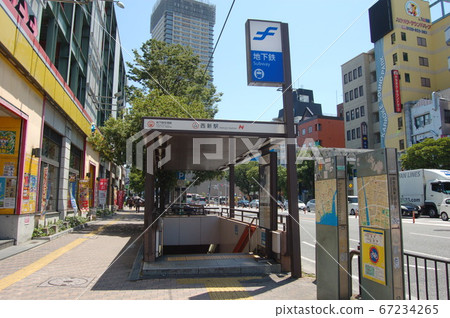 Fukuoka City / Nishishin Subway Station 67234265