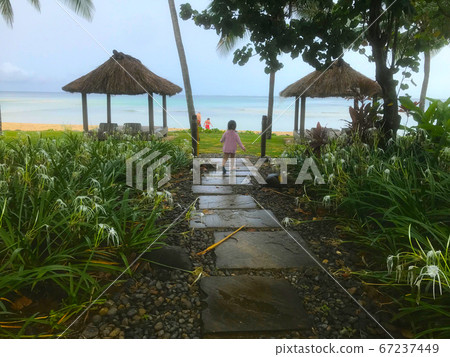 To Asia resort sea 67237449