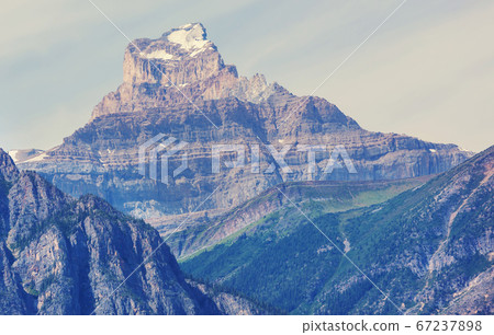Mountains in Canada 67237898