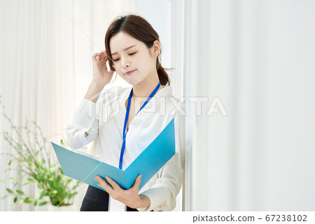 Business woman 67238102