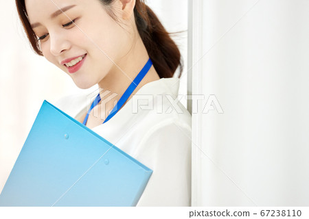 Business woman 67238110