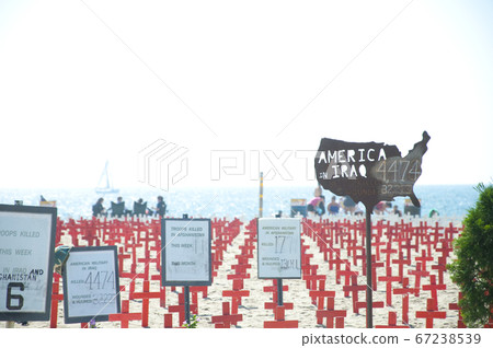 Santa Monica Beach 67238539