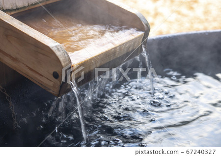 露天浴池 67240327