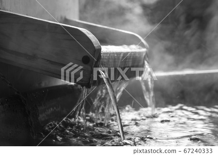 露天浴池 67240333