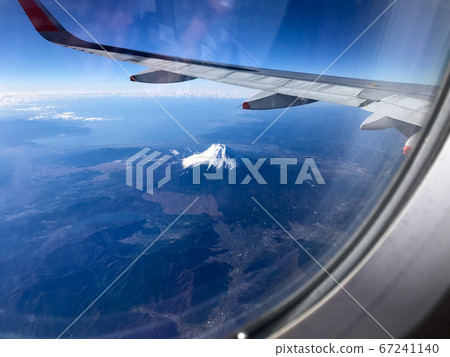 Fuji seen from an airplane Fuji seen from an airplane 67241140