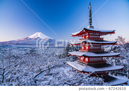 山梨縣 日本的美麗與雪 荒山山仙根公園chureito 富士山 照片素材 圖片 圖庫