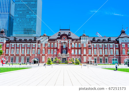 東京站丸之內口站前視圖 67251573