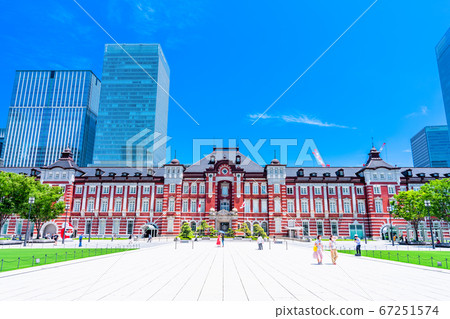 東京站丸之內口站前視圖 67251574