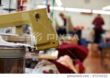 Machine for working with fabric 67254520